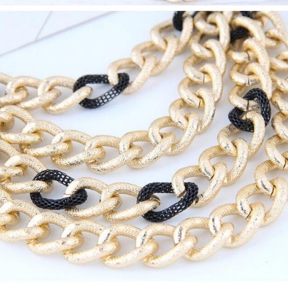 Chic Gold and Black Layered Necklace - Picture 3 of 5